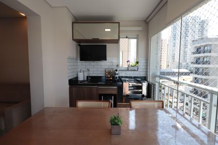 Apartamento à venda com 74m², 2 quartos e 1 vagaSacada