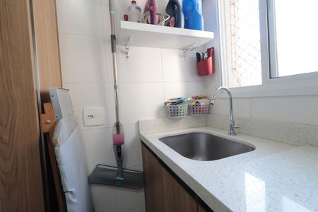 Apartamento à venda com 74m², 2 quartos e 1 vagaÁrea de Serviço