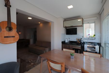 Apartamento à venda com 74m², 2 quartos e 1 vagaSacada