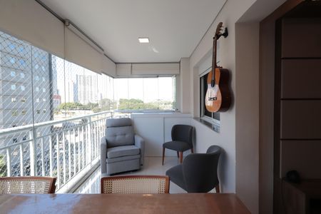 Apartamento à venda com 74m², 2 quartos e 1 vagaSacada