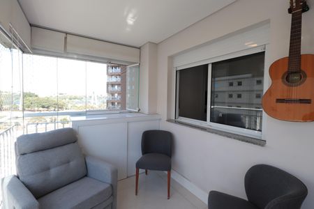 Apartamento à venda com 74m², 2 quartos e 1 vagaSacada