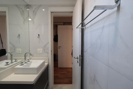 Apartamento à venda com 74m², 2 quartos e 1 vagaBanheiro da Suíte