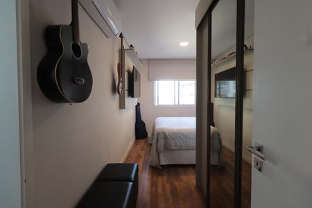 Apartamento à venda com 74m², 2 quartos e 1 vagaSuíte