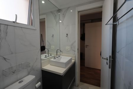 Apartamento à venda com 74m², 2 quartos e 1 vagaBanheiro da Suíte