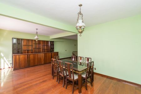 Casa à venda com 500m², 4 quartos e 3 vagasSala 2