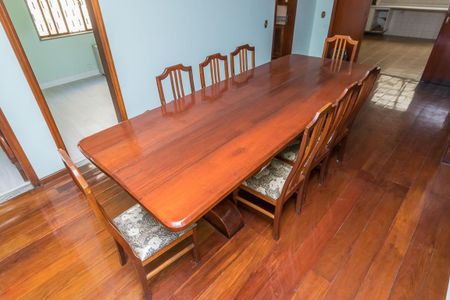 Casa à venda com 500m², 4 quartos e 3 vagasSala de Jantar