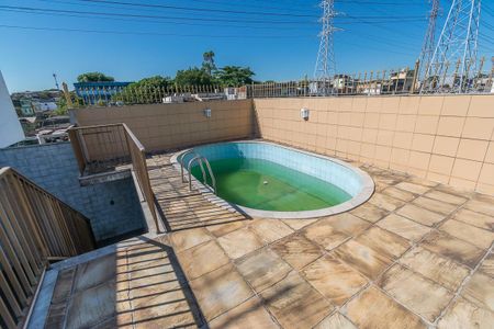 Casa à venda com 500m², 4 quartos e 3 vagasTerraço - Piscina