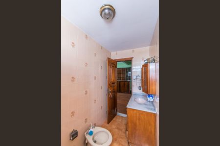 Casa à venda com 500m², 4 quartos e 3 vagasBanheiro Social 2