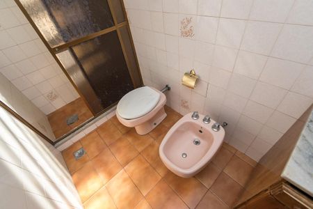 Casa à venda com 500m², 4 quartos e 3 vagasBanheiro da Suíte 1