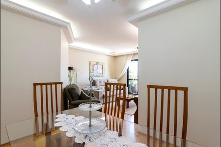 Apartamento à venda com 93m², 3 quartos e 2 vagas Apartamento à venda com 93m², 3 quartos e 2 vagasSala de Jantar