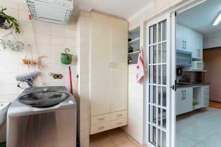 Apartamento à venda com 93m², 3 quartos e 2 vagas Apartamento à venda com 93m², 3 quartos e 2 vagasÁrea de Serviço