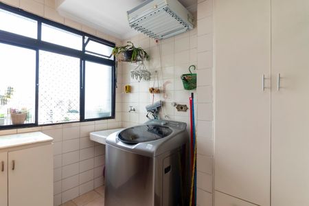 Apartamento à venda com 93m², 3 quartos e 2 vagas Apartamento à venda com 93m², 3 quartos e 2 vagasÁrea de Serviço