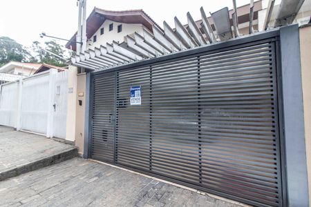 Casa à venda com 143m², 3 quartos e 4 vagas Casa à venda com 143m², 3 quartos e 4 vagasFachada