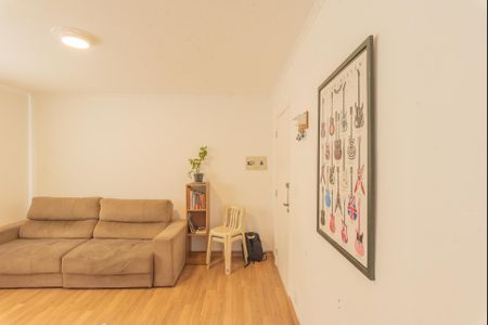 Apartamento à venda com 74m², 3 quartos e 1 vaga Apartamento à venda com 74m², 3 quartos e 1 vagaSala