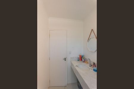Apartamento à venda com 74m², 3 quartos e 1 vaga Apartamento à venda com 74m², 3 quartos e 1 vagaBanheiro Social