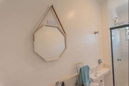 Apartamento à venda com 74m², 3 quartos e 1 vaga Apartamento à venda com 74m², 3 quartos e 1 vagaBanheiro Social