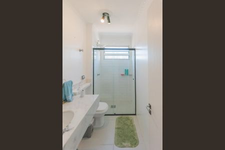 Apartamento à venda com 74m², 3 quartos e 1 vaga Apartamento à venda com 74m², 3 quartos e 1 vagaBanheiro Social