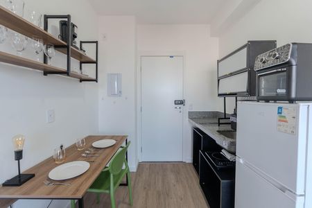 Studio para alugar com 21m², 1 quarto e sem vaga Studio para alugar com 21m², 1 quarto e sem vagaCozinha
