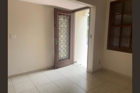 Casa à venda com 120m², 3 quartos e 1 vaga