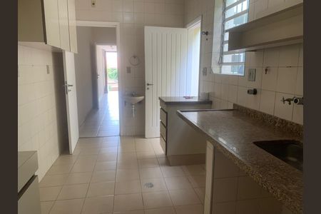 Casa à venda com 120m², 3 quartos e 1 vaga