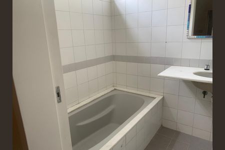 Casa à venda com 3 quartos, 120m² em Aclimação, São Paulo