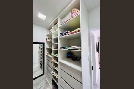 Casa de Condomínio para alugar com 3 quartos, 250m² em Taquara, Rio de Janeiro