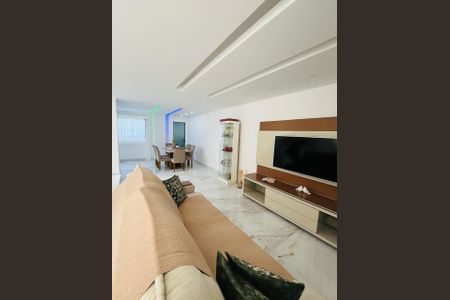 Casa de Condomínio para alugar com 3 quartos, 250m² em Taquara, Rio de Janeiro