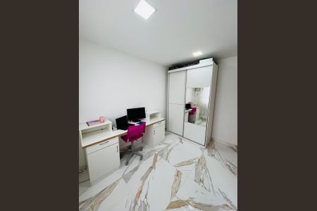 Casa de Condomínio para alugar com 3 quartos, 250m² em Taquara, Rio de Janeiro