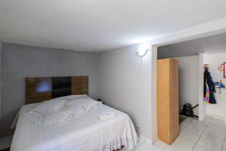 Casa à venda com 311m², 4 quartos e sem vaga Casa à venda com 311m², 4 quartos e sem vagaCasa 1 Suíte