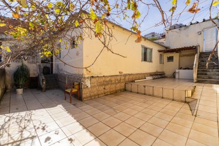 Casa à venda com 311m², 4 quartos e sem vaga Casa à venda com 311m², 4 quartos e sem vagaCasa 1 Quintal