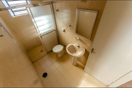 Casa à venda com 118m², 4 quartos e sem vaga Casa à venda com 118m², 4 quartos e sem vagaBanheiro 1