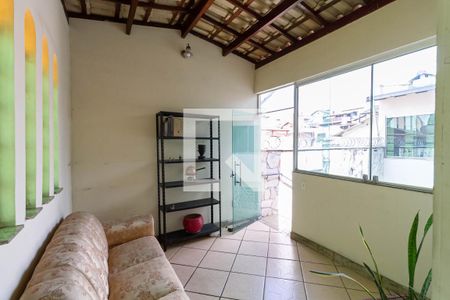 Casa à venda com 300m², 5 quartos e 4 vagas