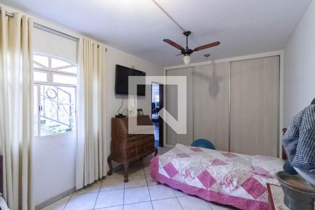 Casa à venda com 300m², 5 quartos e 4 vagas