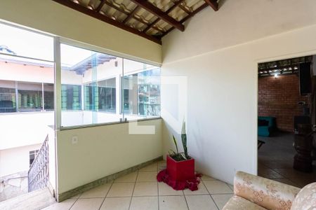 Casa à venda com 300m², 5 quartos e 4 vagas