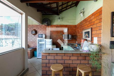 Casa à venda com 300m², 5 quartos e 4 vagas