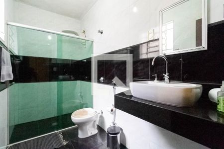 Casa à venda com 300m², 5 quartos e 4 vagas