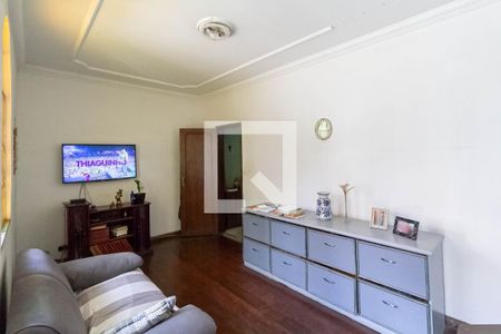 Casa à venda com 300m², 5 quartos e 4 vagas