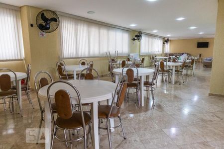 Apartamento à venda com 82m², 3 quartos e 2 vagasÁrea comum - Salão de festas