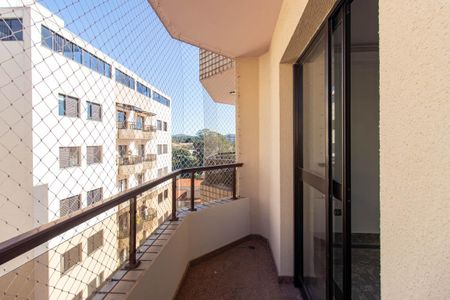 Apartamento à venda com 82m², 3 quartos e 2 vagasSacada