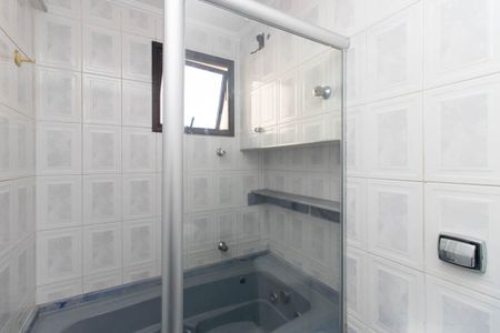 Apartamento à venda com 82m², 3 quartos e 2 vagasBanheiro da Suíte