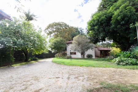 Casa para alugar com 896m², 4 quartos e 6 vagasÁrea Externa