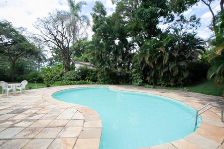 Casa para alugar com 896m², 4 quartos e 6 vagasÁrea Externa