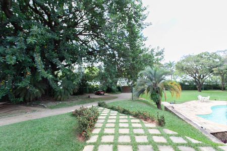 Casa para alugar com 896m², 4 quartos e 6 vagasÁrea Externa