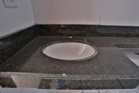 Apartamento à venda com 36m², 2 quartos e sem vaga Apartamento à venda com 36m², 2 quartos e sem vagaBanheiro