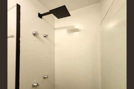 Apartamento à venda com 36m², 2 quartos e sem vaga Apartamento à venda com 36m², 2 quartos e sem vagaBanheiro