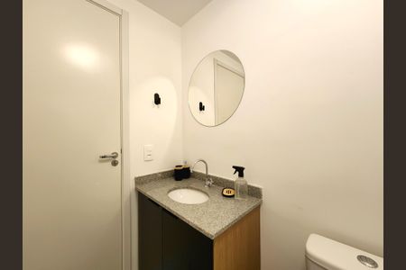 Apartamento à venda com 36m², 2 quartos e sem vaga Apartamento à venda com 36m², 2 quartos e sem vagaBanheiro