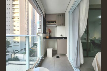 Studio para alugar com 26m², 1 quarto e sem vaga Studio para alugar com 26m², 1 quarto e sem vagaVaranda