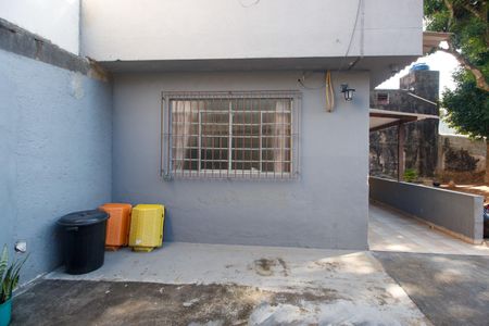 Casa à venda com 122m², 2 quartos e 3 vagasQuintal