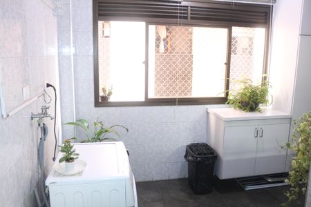 Apartamento à venda com 145m², 3 quartos e 1 vagaÁrea de Serviço