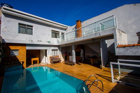 Casa à venda com 245m², 3 quartos e 2 vagasÁrea comum - Piscina
